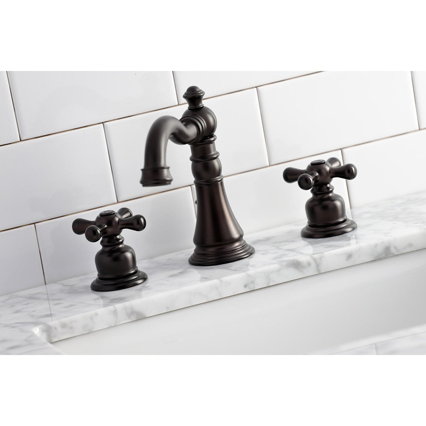 Robinet de salle de bain American Classic 8 po à large entraxe