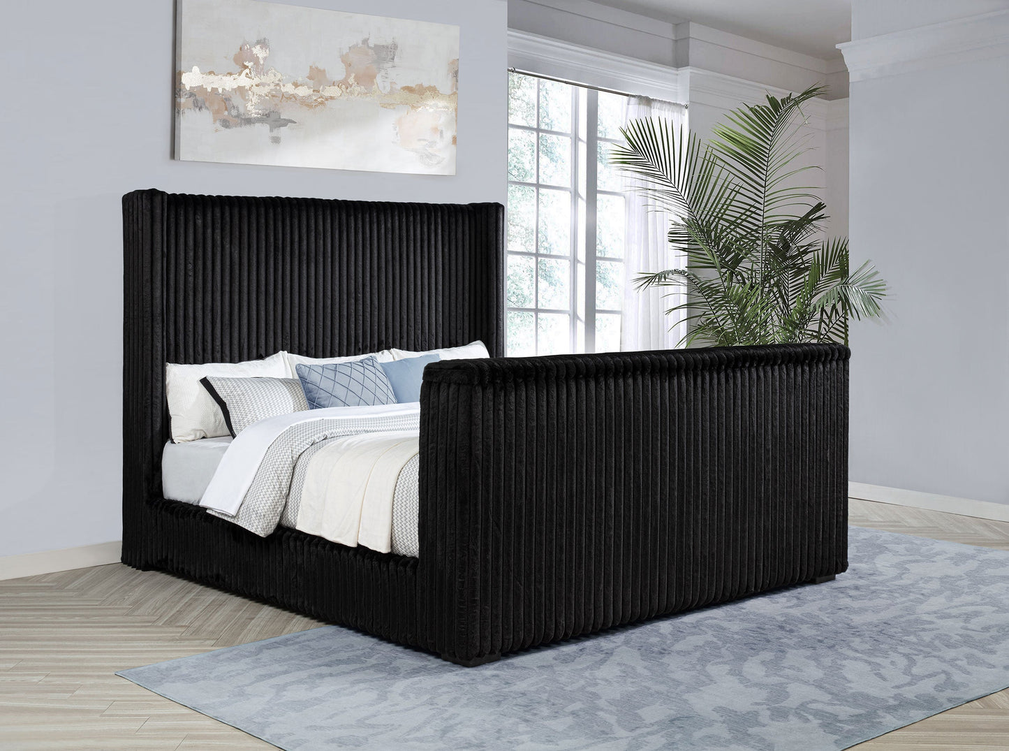 Lit télé rembourré Centergrove Eastern King Wingback noir