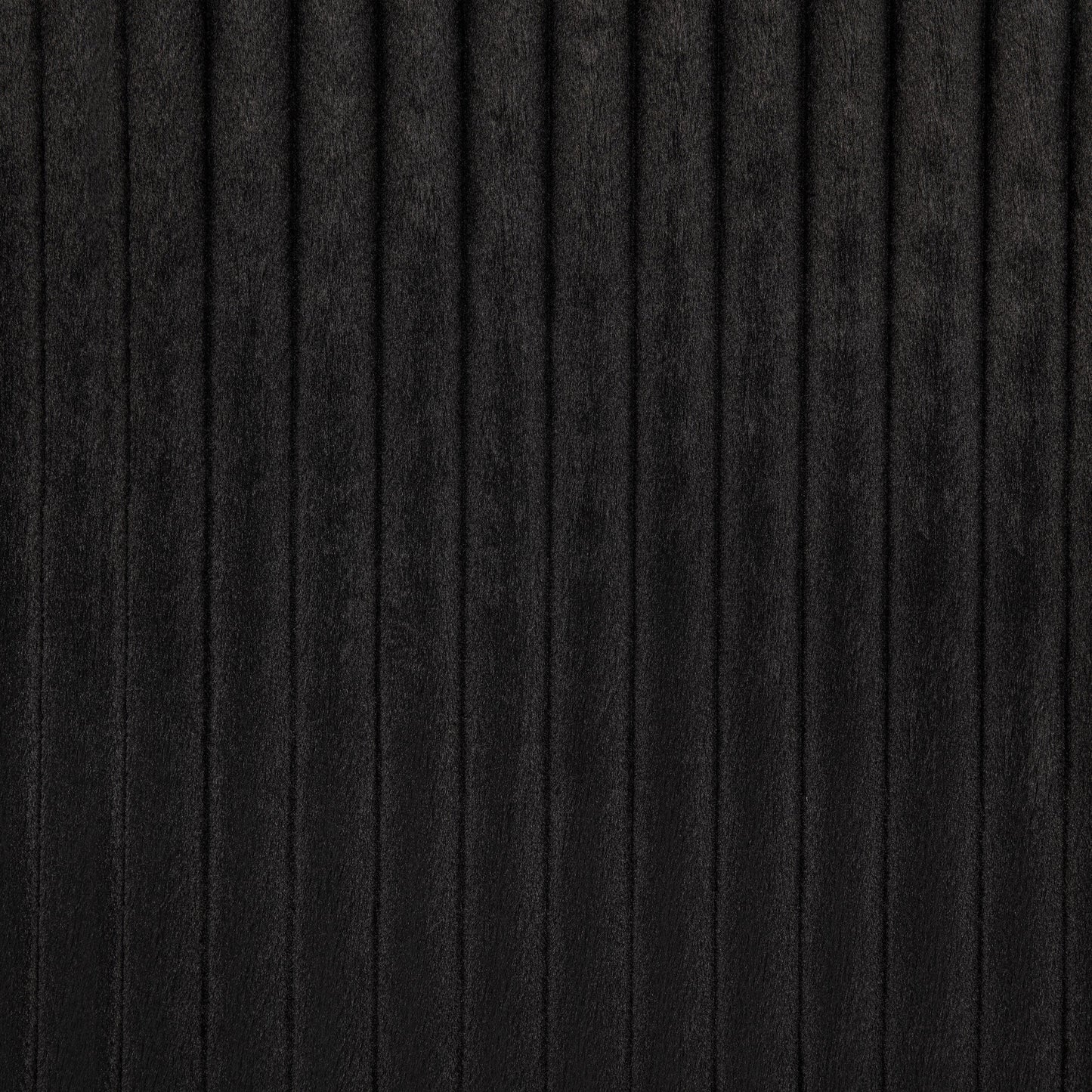Lit télé rembourré Centergrove Eastern King Wingback noir