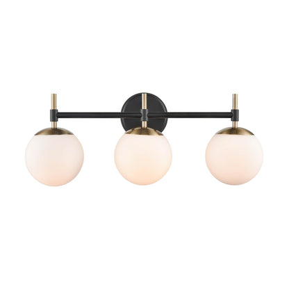 Luminaire de salle de bain à 3 lampes 929 Lighting, disponible en plusieurs finitions et avec abat-jour en verre opale.