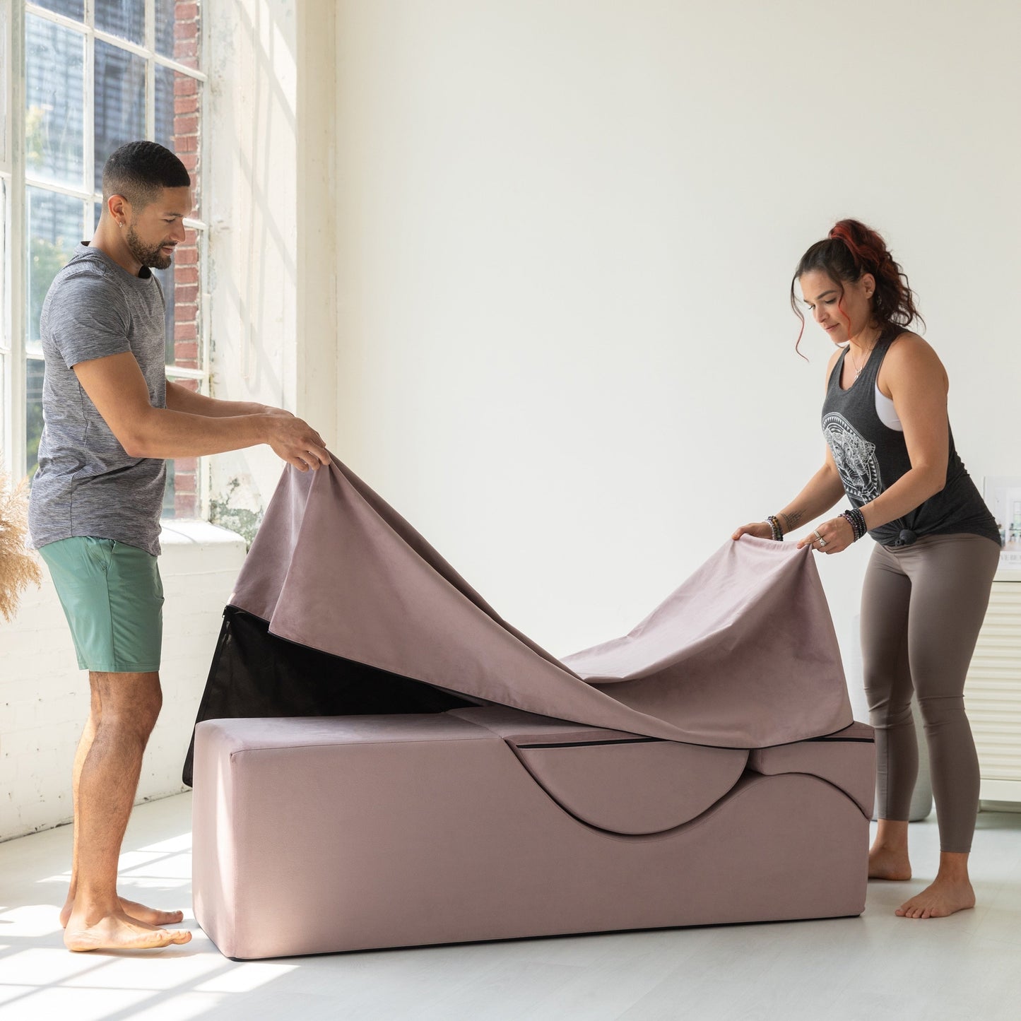 Chaise longue convertible Avana Kami / Yoga et massage - Ottomane 2 en 1 avec fauteuil de yoga pliable dissimulé, microvelours - N/A