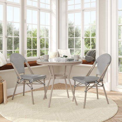 Ensemble bistrot commercial intérieur/extérieur avec table et deux chaises