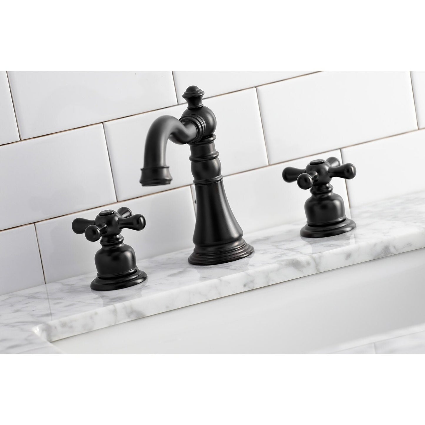 Robinet de salle de bain American Classic 8 po à large entraxe