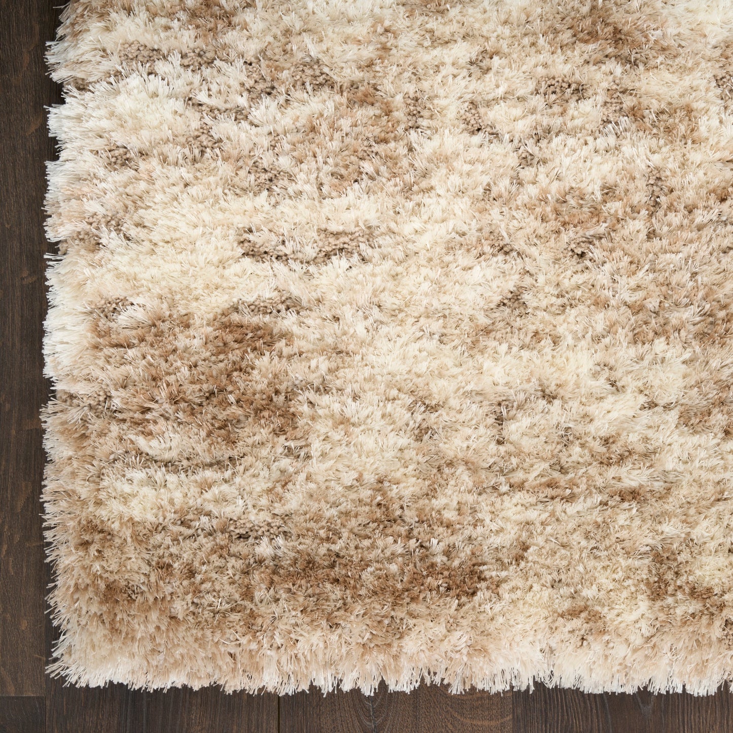 Tapis Nourison luxueux à poils longs et ultra moelleux, style abstrait glamour