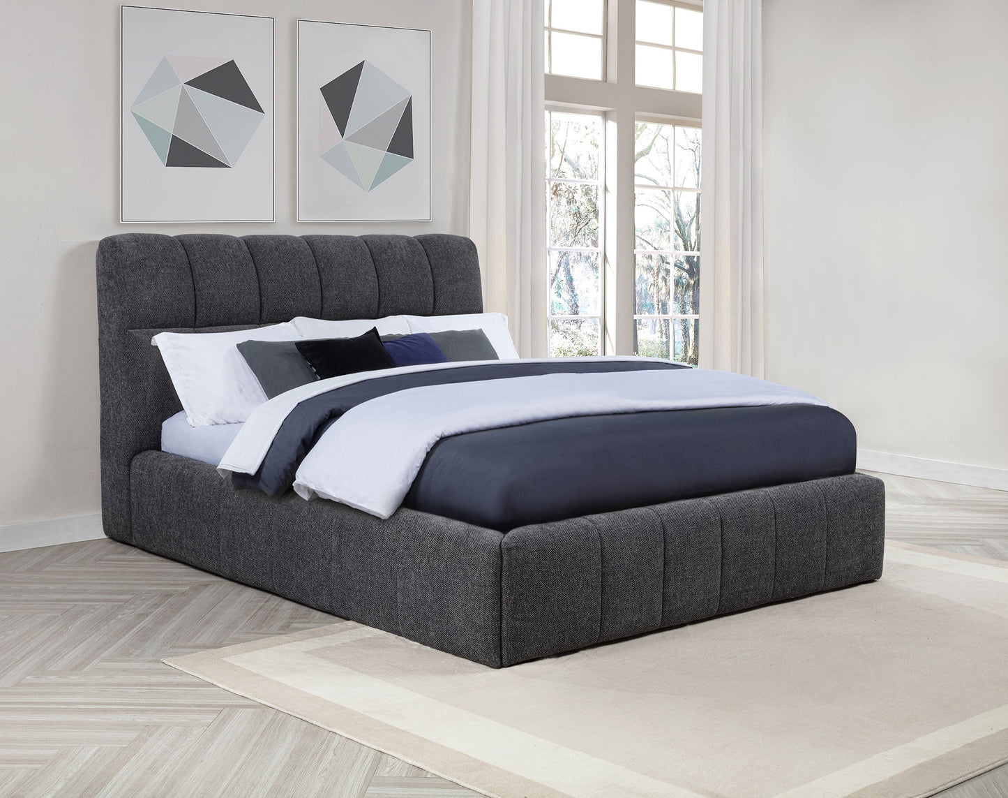 Lit plateforme rembourré Nollet 48 pouces California King gris